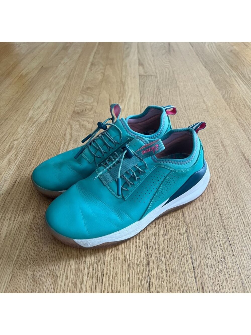 Clove Pacific Palm Teal Nursing Medical Comfort Sneakers Women's Size 8
